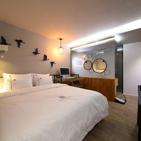 Avenue Hotel Чонджу Экстерьер фото