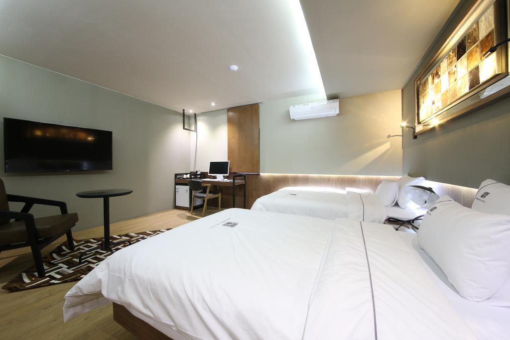 Avenue Hotel Чонджу Экстерьер фото