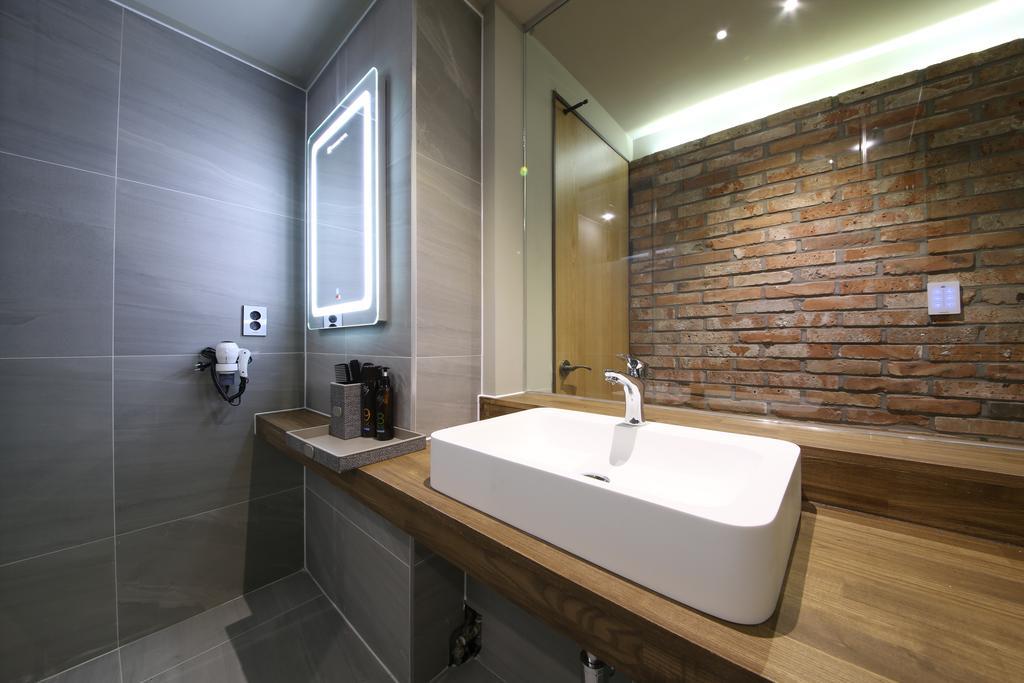 Avenue Hotel Чонджу Экстерьер фото